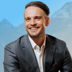 Леон Дерябиня